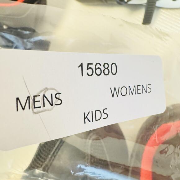 Peloton Shoes Mens 8 Black Cycling Sneaker Look Delta Cleats Ratchet Straps Road - Picture 12 of 12